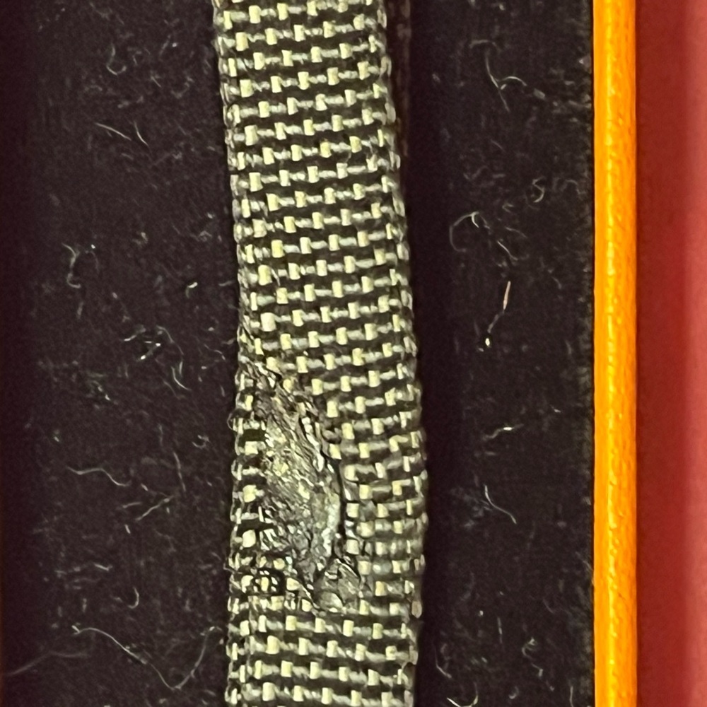 Hermès wristlet/phone strap with manufacturer flaw NIB - Picture 4 of 4